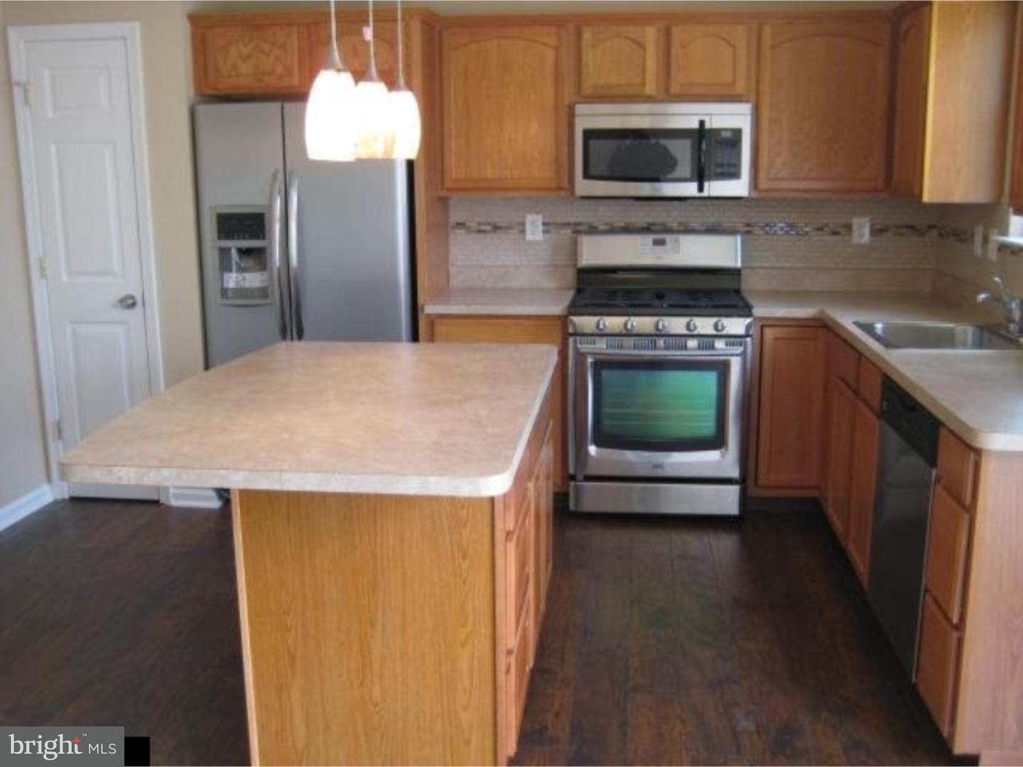 433 Olive Road Millville, NJ 08332 - Photo 3 of 25 Gallery Image 3