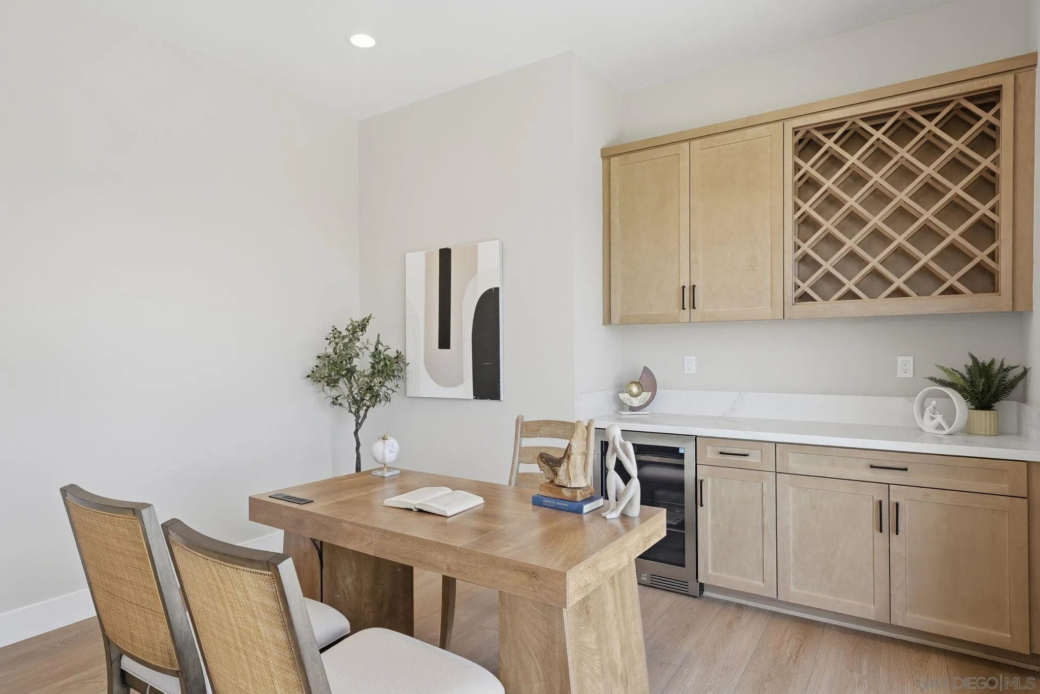 3916 Citrus Drive Fallbrook, CA 92028 - Photo 23 of 72 a view of a kitchen with a table and chairs