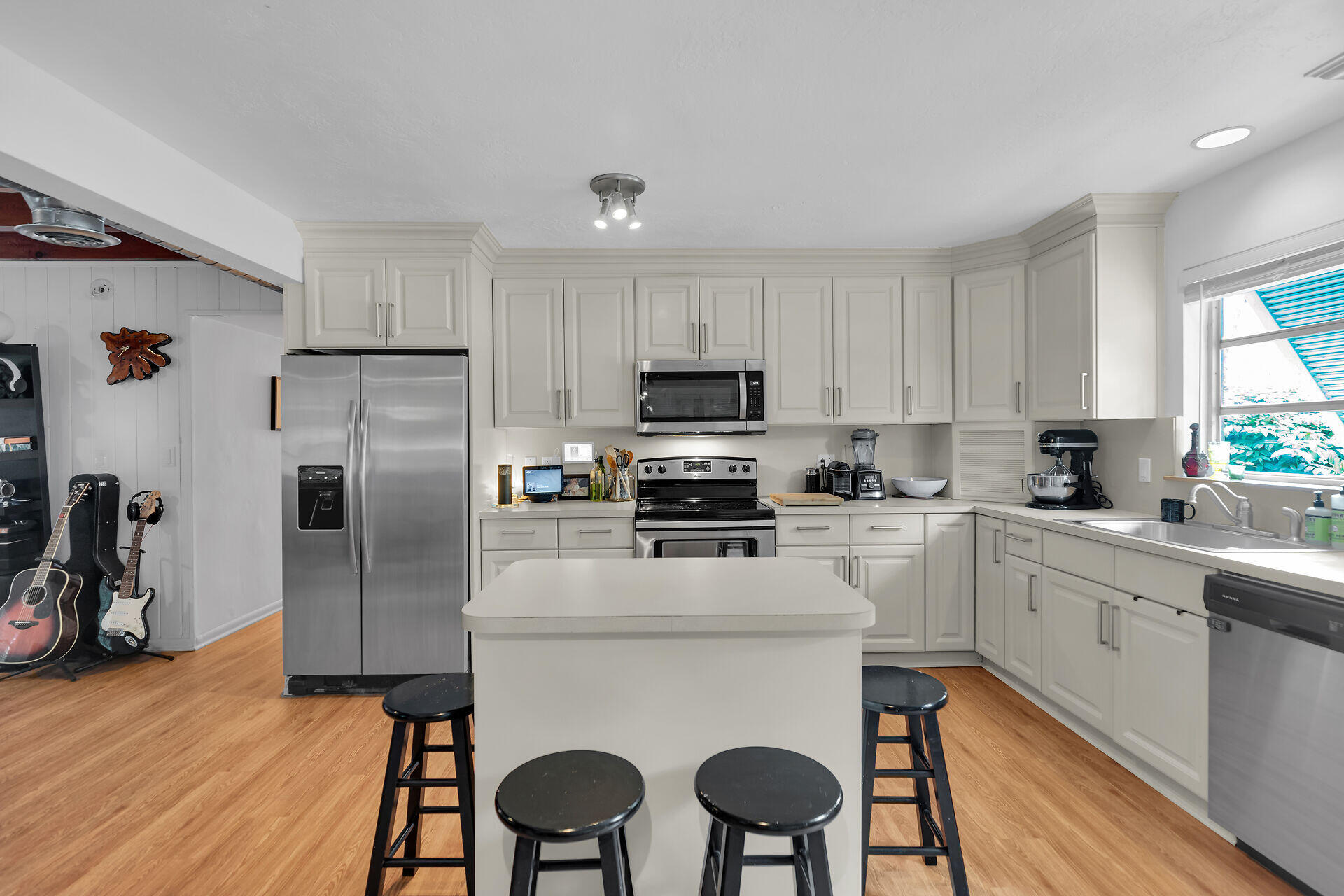 130 North Hammock Road Islamorada, FL 33036 - Photo 2 of 25 virtual-tour-358129-mls-high-res-image-2