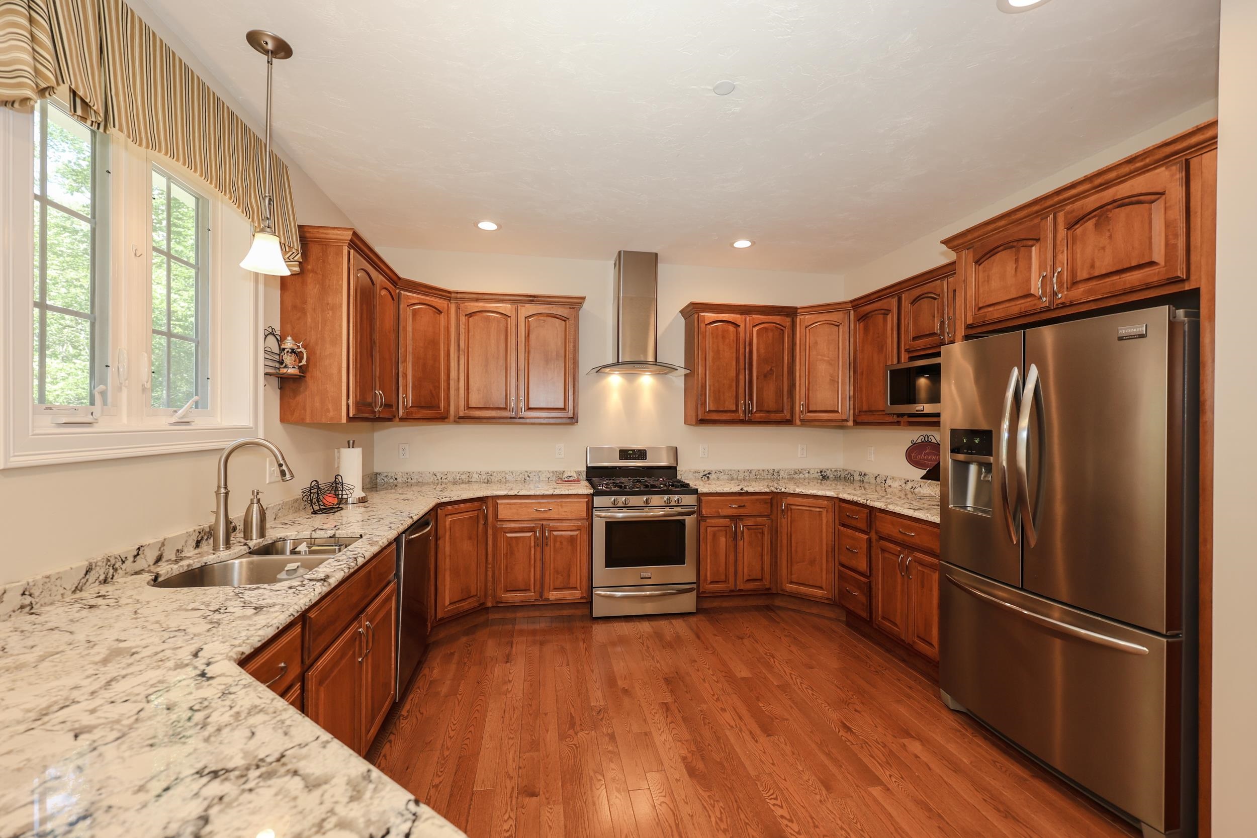 145 Clement Road Pelham, NH 03076 - Photo 4 of 46