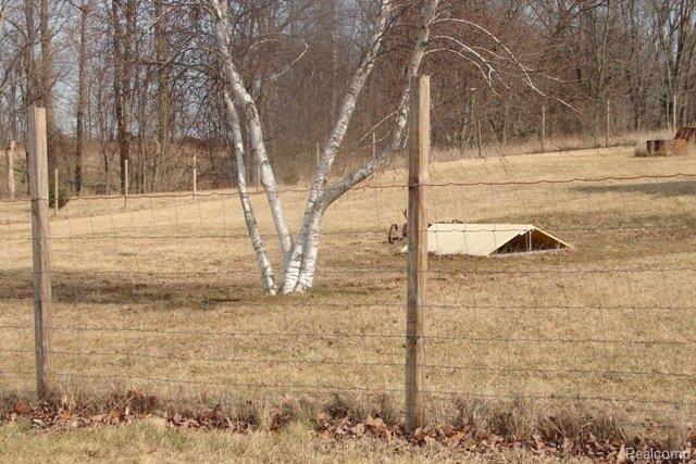 5211 East Burnside Road North Branch, MI 48461 - Photo 9 of 9 9Fenced backyard.jpg