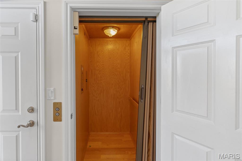 709 Wind Rivers Drive, Unit B Grafton, IL 62037 - Photo 11 of 68 Gallery Image 11