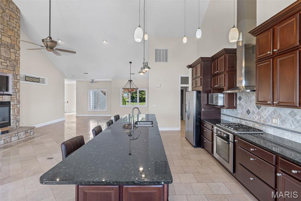 709 Wind Rivers Drive, Unit B Grafton, IL 62037 - Photo 19 of 68 Gallery Image 19