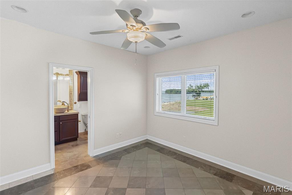 709 Wind Rivers Drive, Unit B Grafton, IL 62037 - Photo 22 of 68 Gallery Image 22