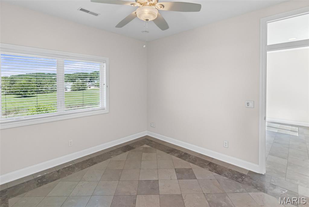 709 Wind Rivers Drive, Unit B Grafton, IL 62037 - Photo 23 of 68 Gallery Image 23