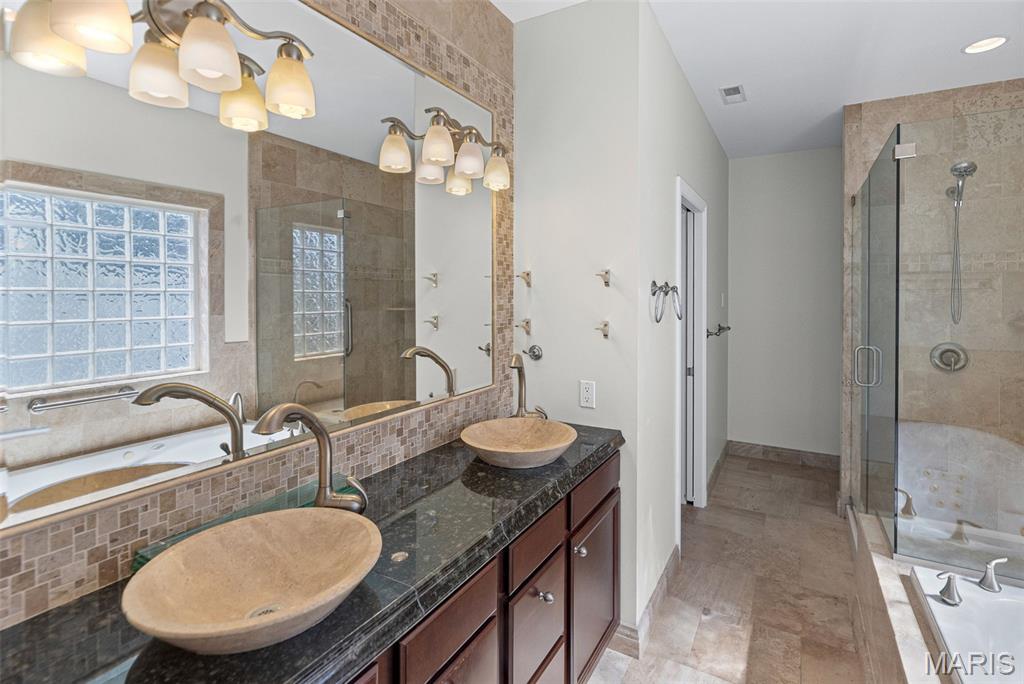 709 Wind Rivers Drive, Unit B Grafton, IL 62037 - Photo 31 of 68 Gallery Image 31