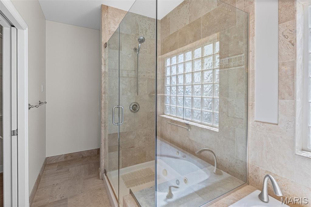 709 Wind Rivers Drive, Unit B Grafton, IL 62037 - Photo 32 of 68 Gallery Image 32