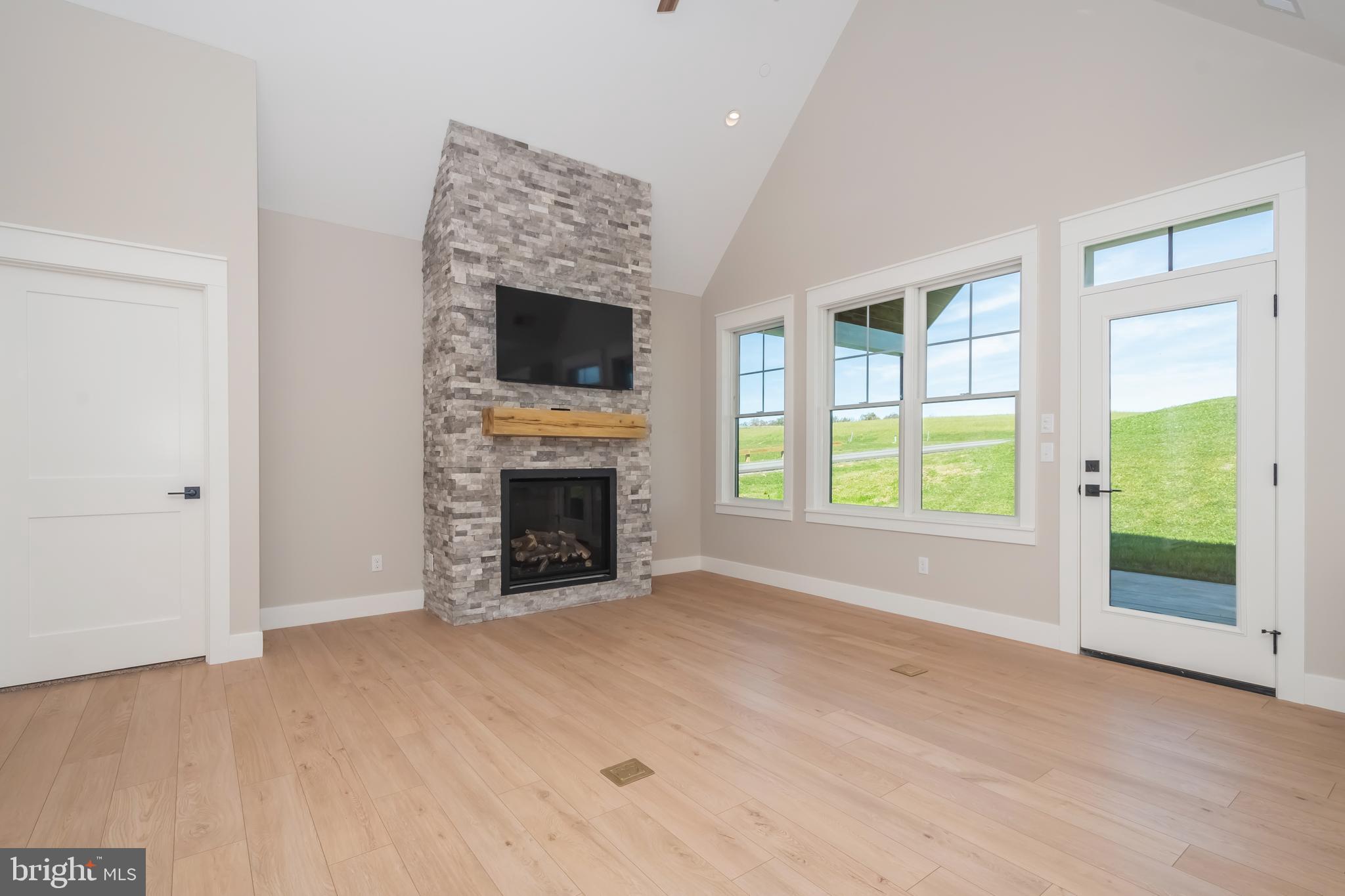 71 Walnut Ridge Grantsville, MD 21536 - Photo 23 of 55 a view of livingroom with a fireplace