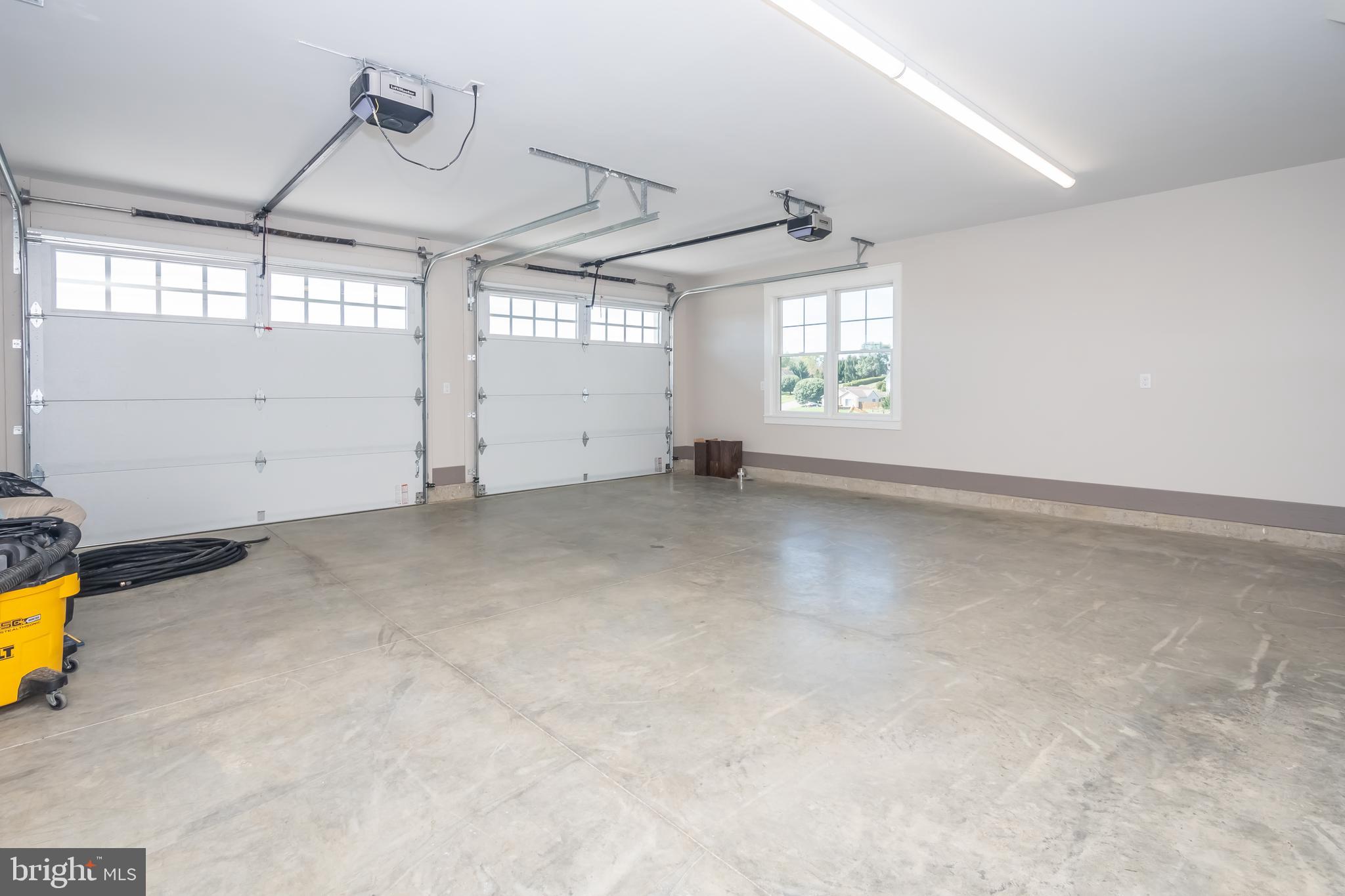 71 Walnut Ridge Grantsville, MD 21536 - Photo 40 of 55 an empty room with windows