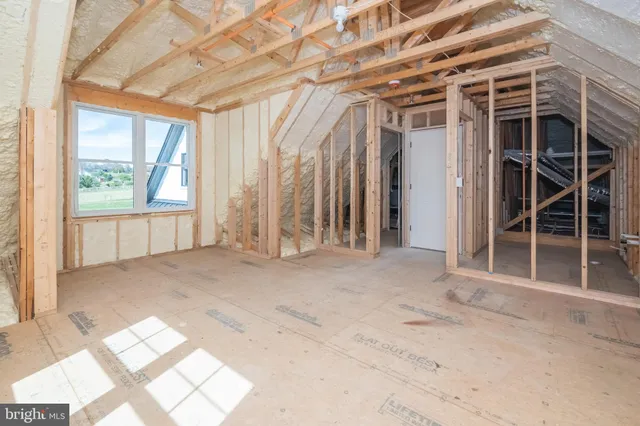 $640,000 | 71 Walnut Ridge, Grantsville, MD 21536