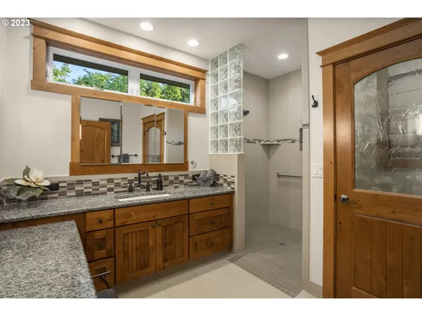 $2,500,000 | 4185 Southwest Lafollett Road, Cornelius, OR 97113