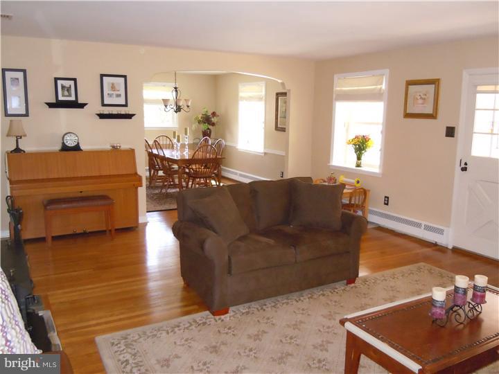 159 Rocksville Road Southampton, PA 18966 - Photo 5 of 25