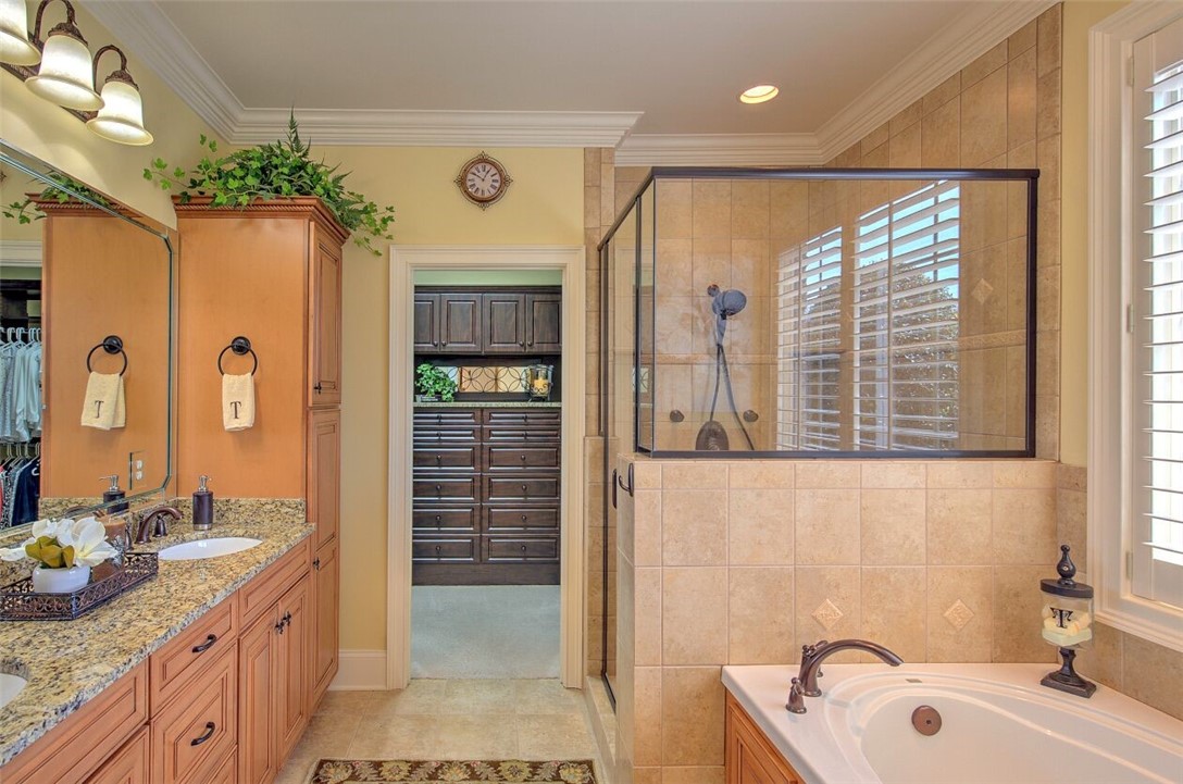 108 Bree Drive Anderson, SC 29621 - Photo 20 of 43 Master Bath with custom closet finishes
