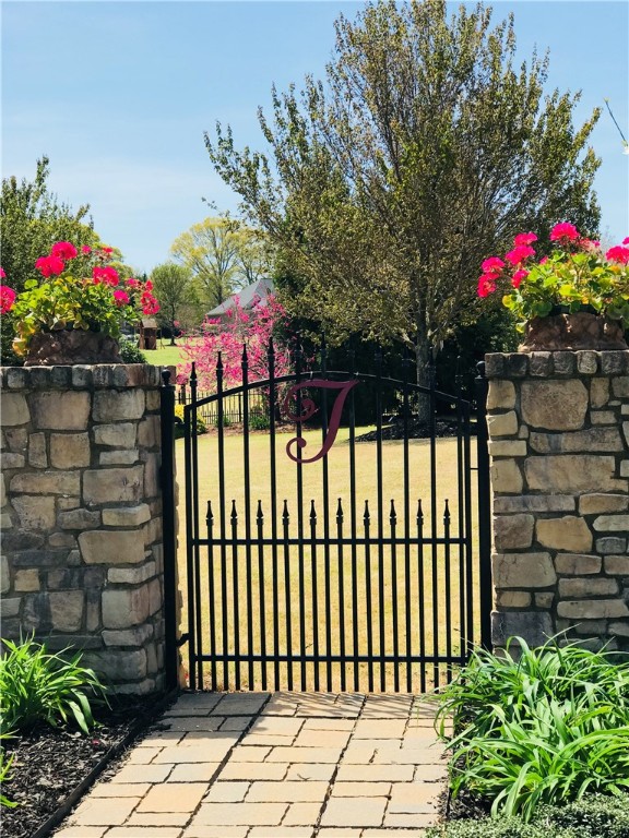 108 Bree Drive Anderson, SC 29621 - Photo 34 of 43 Garden walkway and gate
