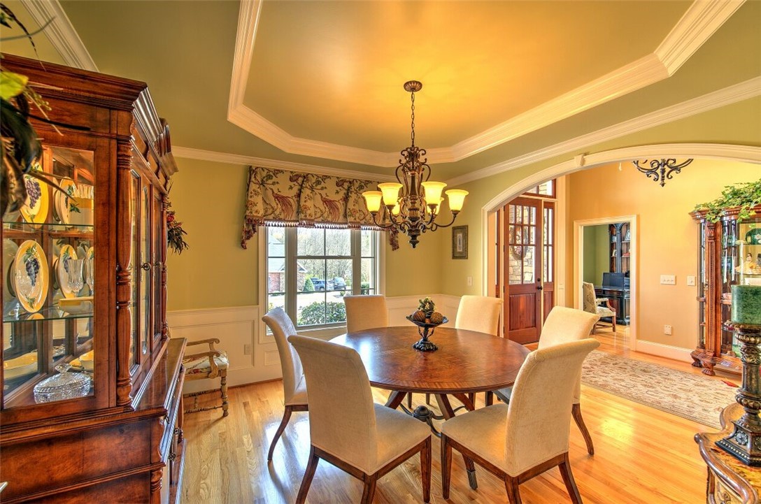 108 Bree Drive Anderson, SC 29621 - Photo 10 of 43 Large dining with room to expand