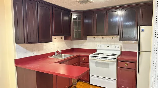 $2,350 | 357 Faneuil Street, Unit 12, Boston, MA 02135