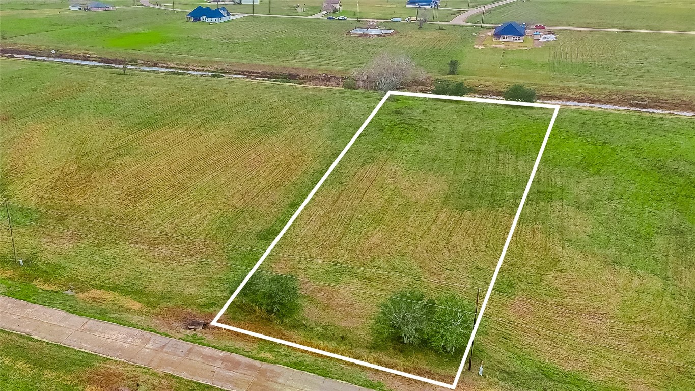 354 Brahman Trail Angleton, TX 77515 - Photo 1 of 6 a view of a swimming pool