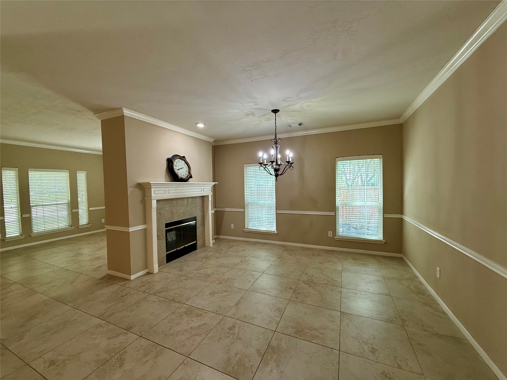 14009 Hollow Canyon Lane Rosharon, TX 77583 - Photo 3 of 19