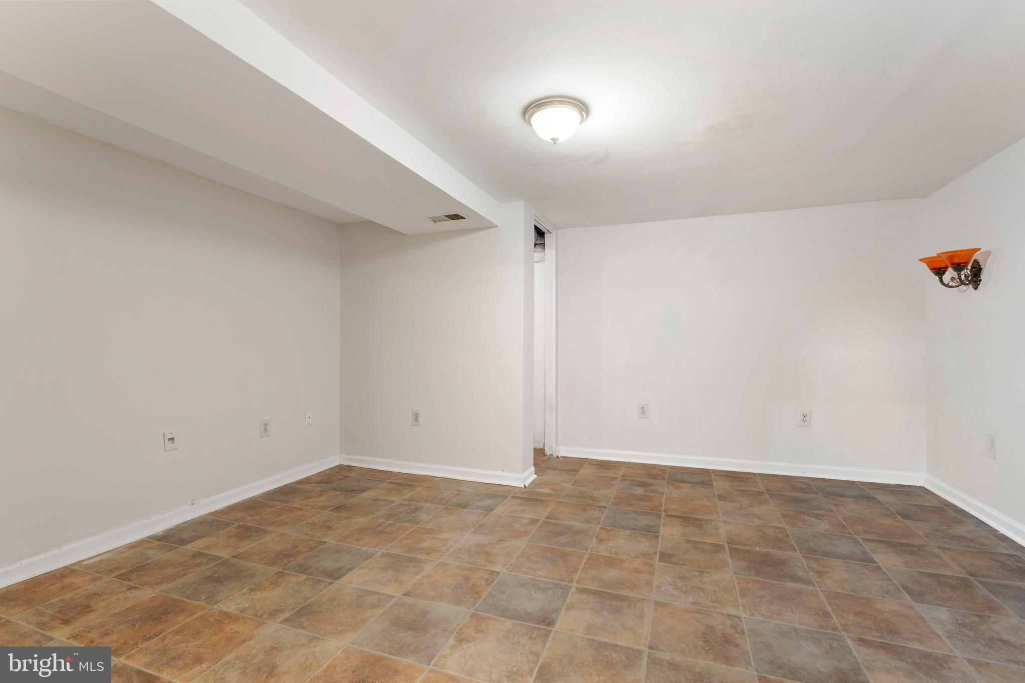 404 Grovethorn Road Baltimore, MD 21220 - Photo 26 of 39 a view of an empty room