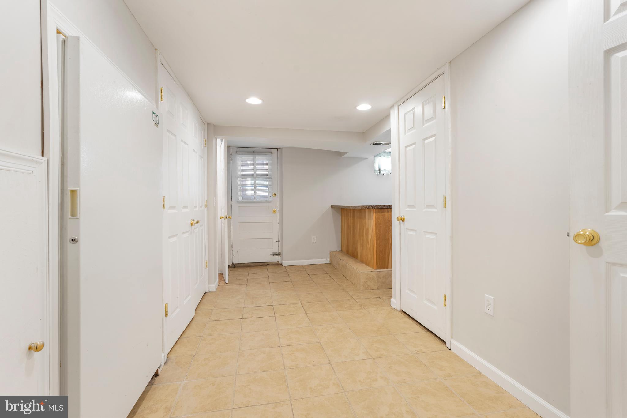 404 Grovethorn Road Baltimore, MD 21220 - Photo 28 of 39 a view of a hallway with closet