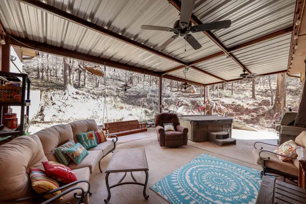 $428,900 | 5 Tanglewood, Ransom Canyon, TX 79366