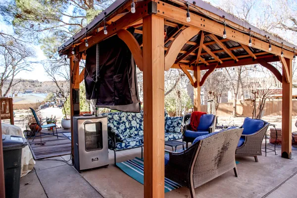 $428,900 | 5 Tanglewood, Ransom Canyon, TX 79366