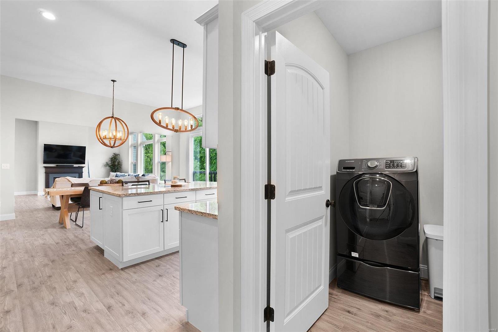 408 Tomahawk Ridge Court St. Charles, MO 63301 - Photo 11 of 36