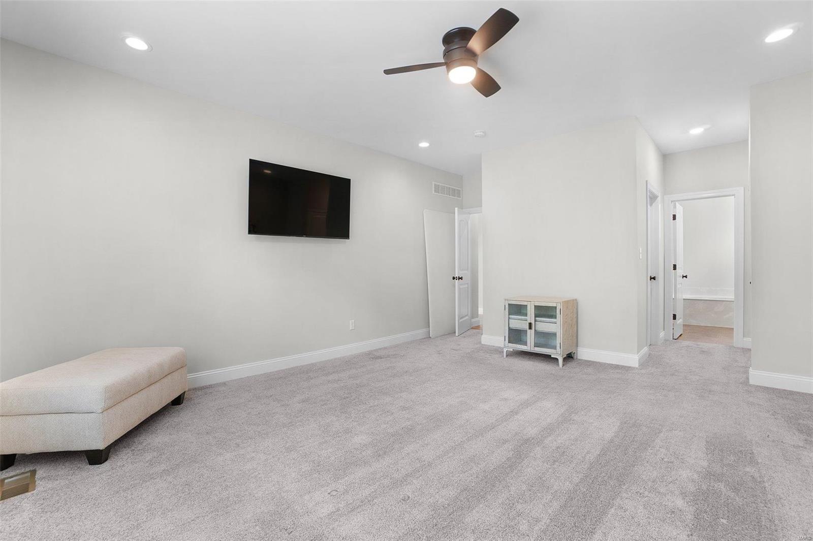 408 Tomahawk Ridge Court St. Charles, MO 63301 - Photo 17 of 36