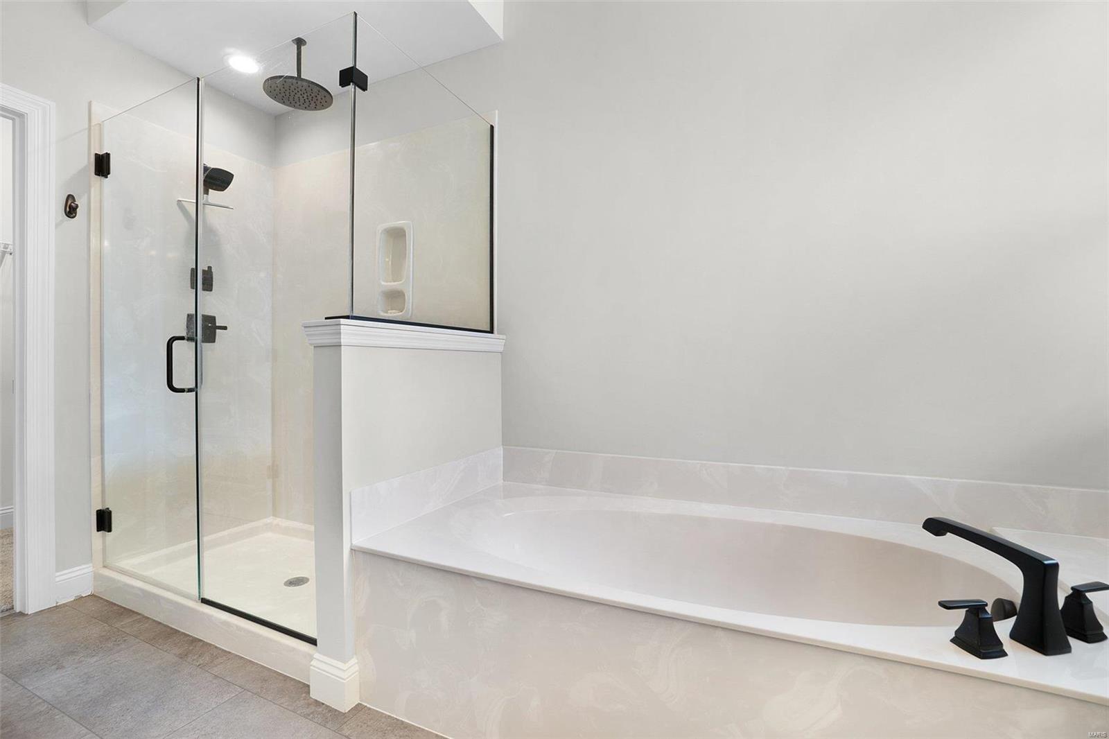 408 Tomahawk Ridge Court St. Charles, MO 63301 - Photo 19 of 36