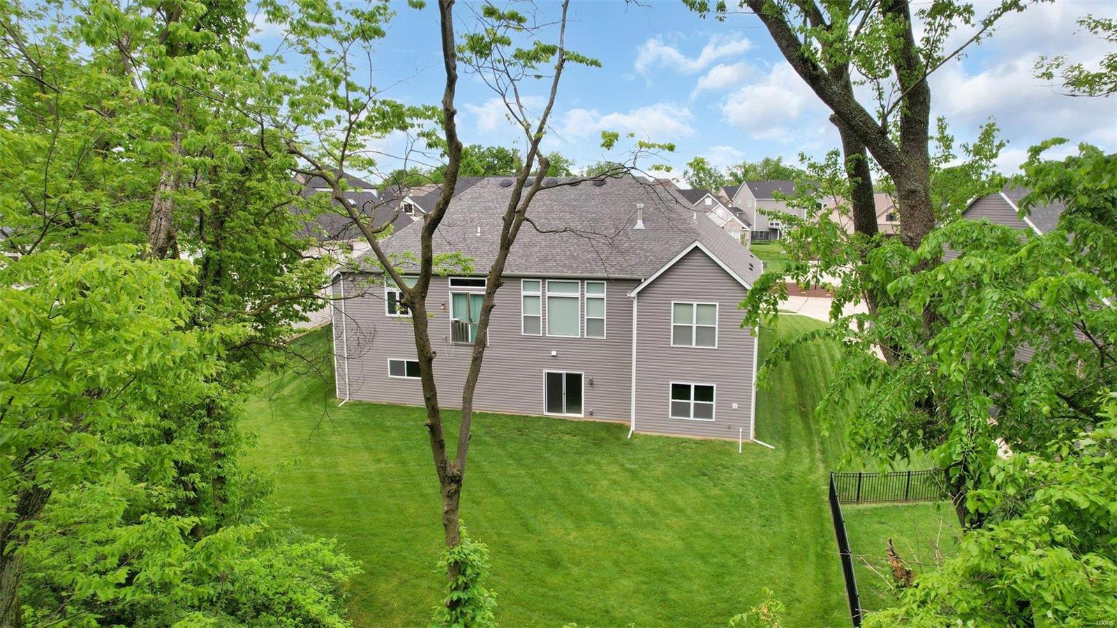 408 Tomahawk Ridge Court St. Charles, MO 63301 - Photo 32 of 36