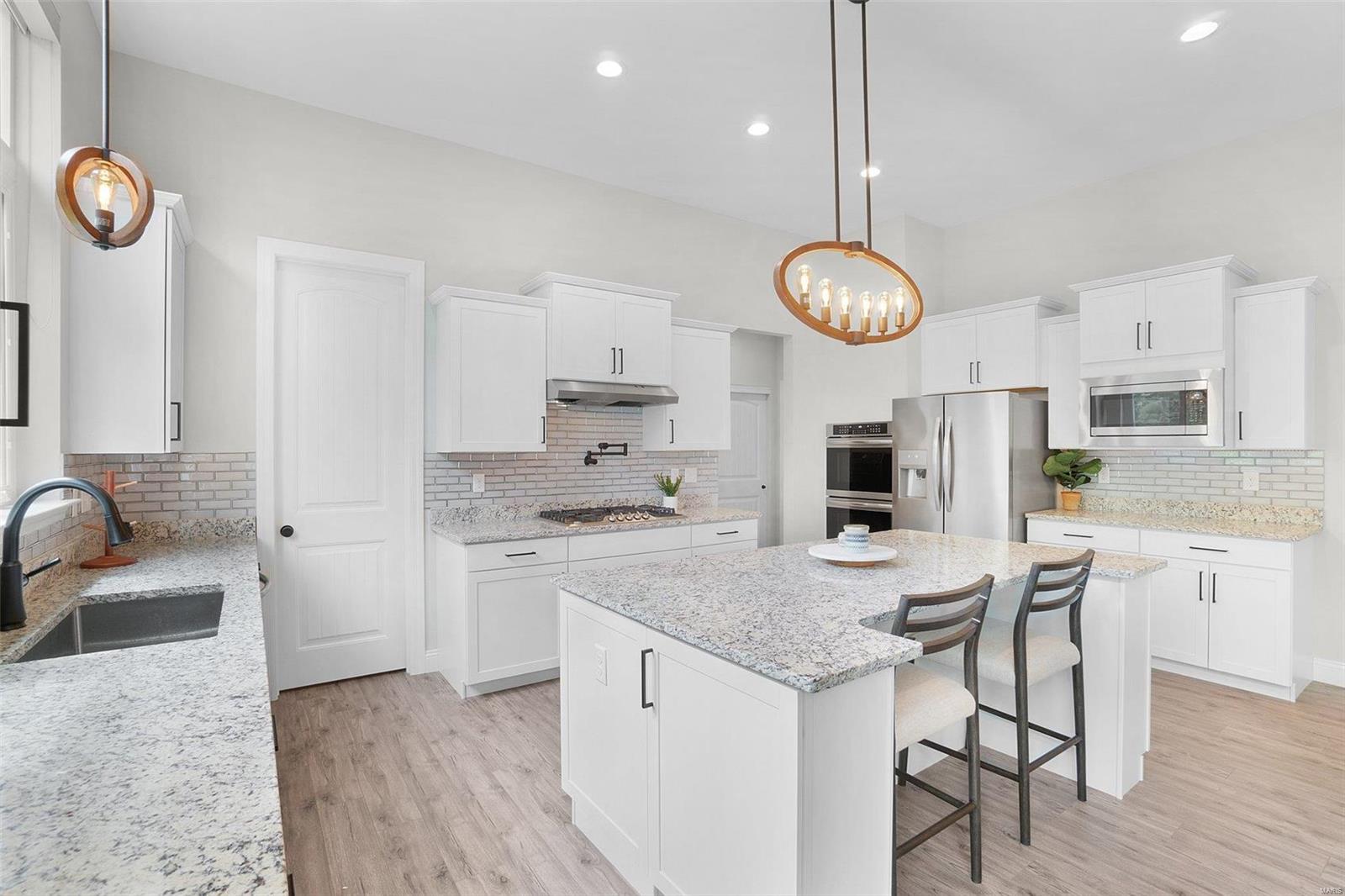 408 Tomahawk Ridge Court St. Charles, MO 63301 - Photo 10 of 36