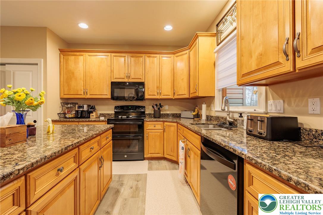 369 Manor Drive Nazareth, PA 18064 - Photo 28 of 59