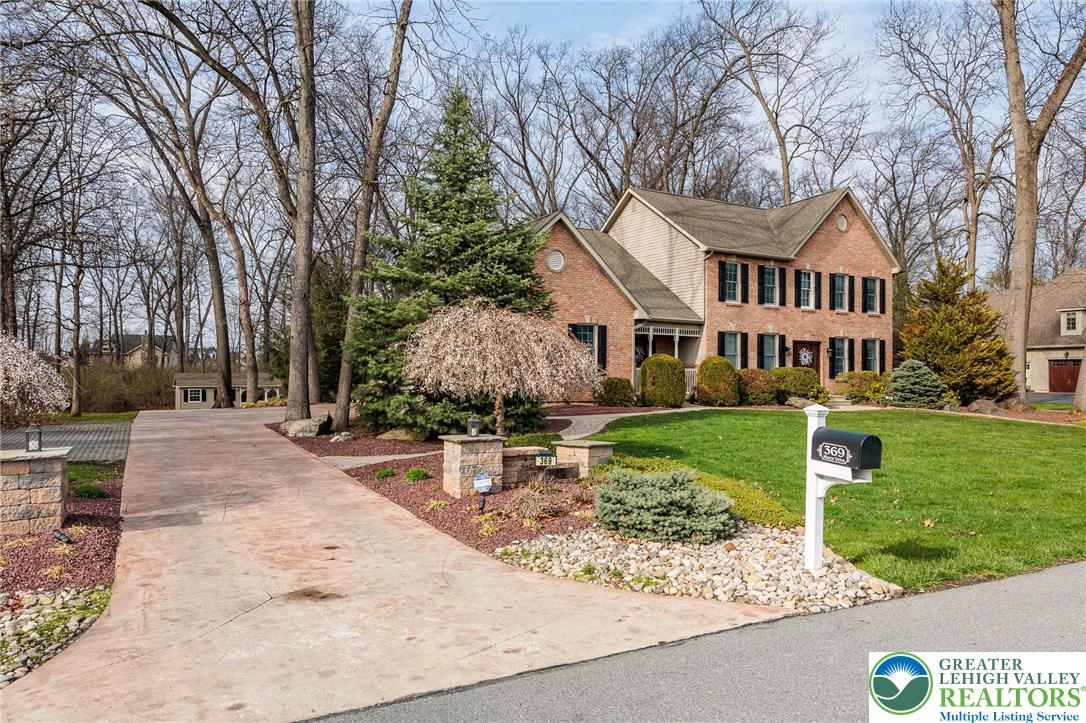 369 Manor Drive Nazareth, PA 18064 - Photo 3 of 59