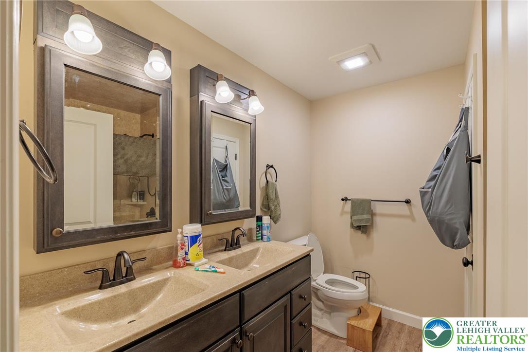 369 Manor Drive Nazareth, PA 18064 - Photo 36 of 59