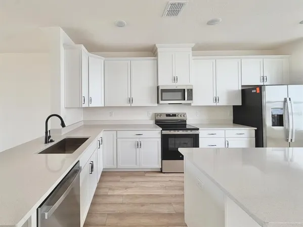$3,150 | 15190 Groveside Road, Winter Garden, FL 34787