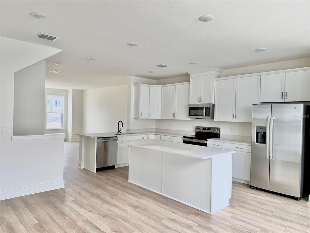 15190 Groveside Road Winter Garden, FL 34787 - Photo 7 of 23