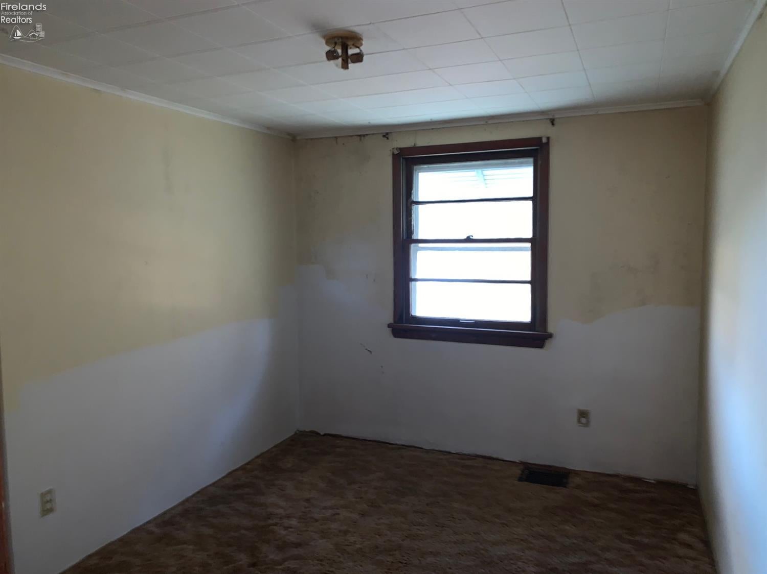 5569 Edmonds Road Bellevue, OH 44811 - Photo 9 of 18 Gallery Image 9