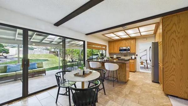 $989,000 | 24187 Avenida Crescenta, Valencia, CA 91355