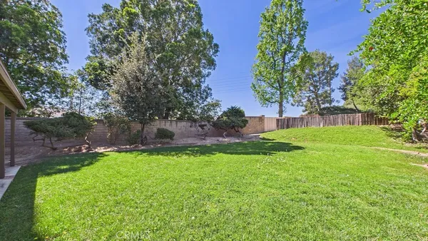 $989,000 | 24187 Avenida Crescenta, Valencia, CA 91355