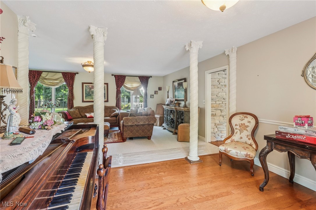 18336 Falling Water Road Strongsville, OH 44136 - Photo 10 of 50 Gallery Image 10