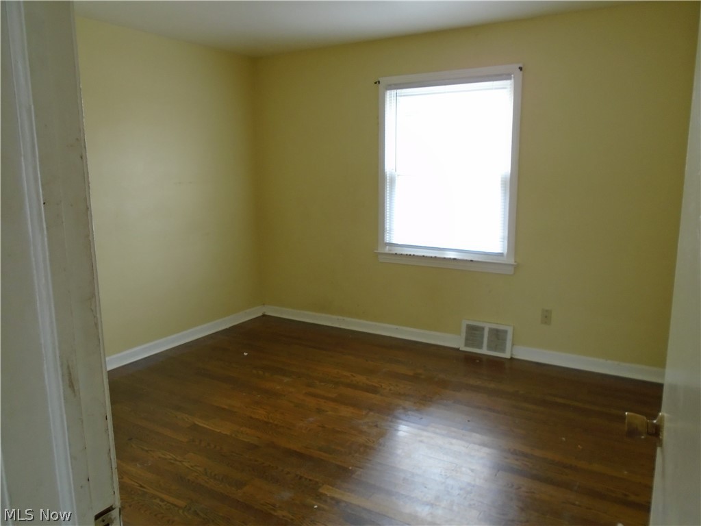13305 Littleton Road Cleveland, OH 44125 - Photo 8 of 16 Gallery Image 8