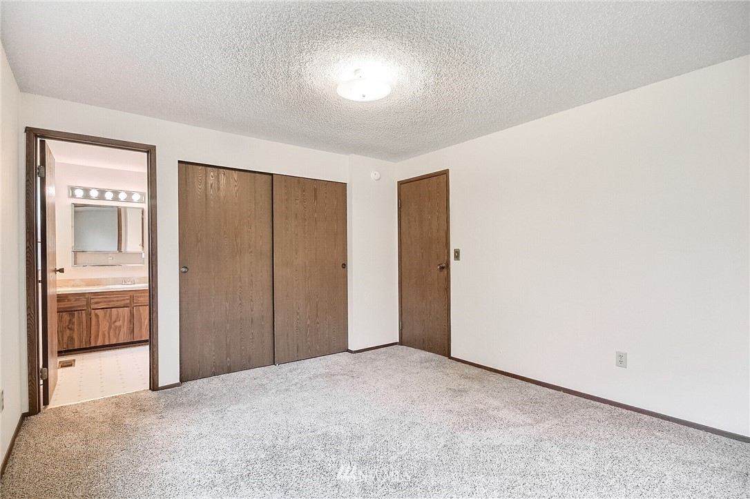 2209 Southeast 21st Street Renton, WA 98055 - Photo 19 of 40 a view of empty room