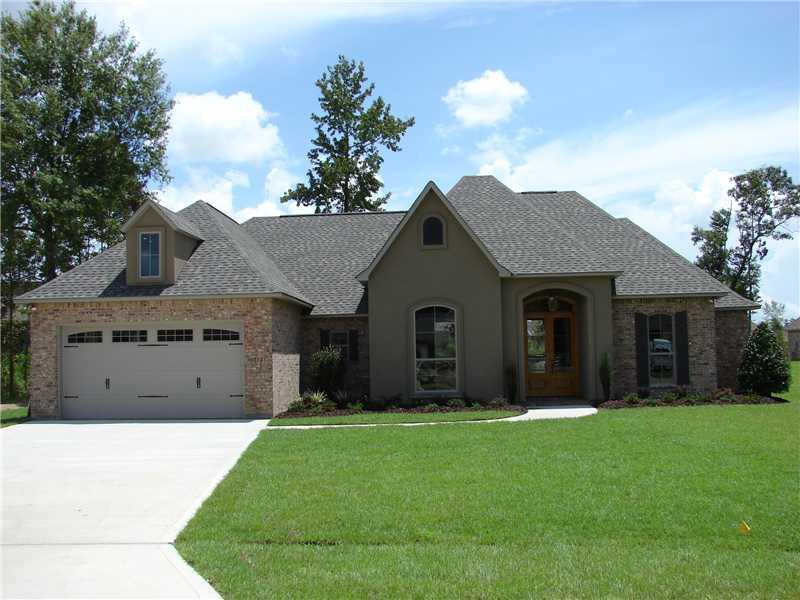 716 Rue Bourdeaux Covington, LA 70433 - Photo 1 of 23 Gallery Image 1
