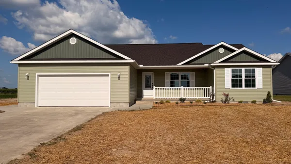 $324,900 | 768 Fulton Drive, Centralia, IL 62801