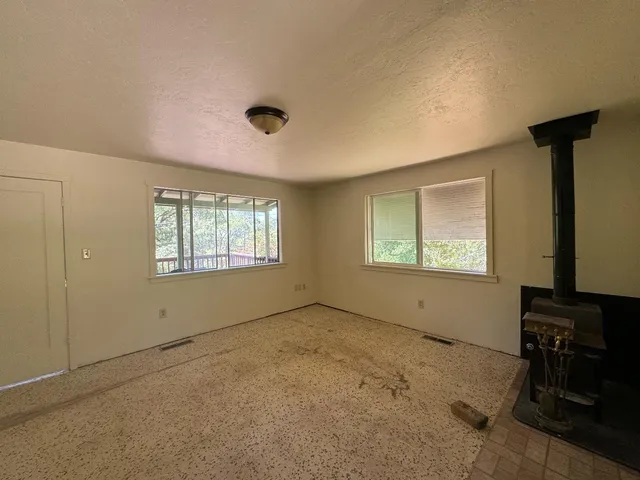 $220,000 | 53804 Highway 245, Miramonte, CA 93641