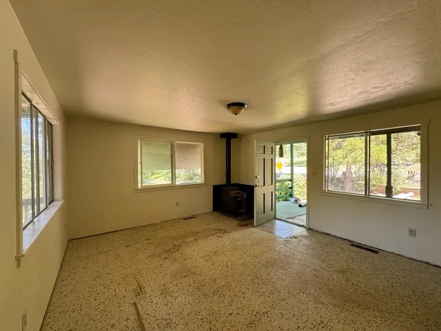 $220,000 | 53804 Highway 245, Miramonte, CA 93641