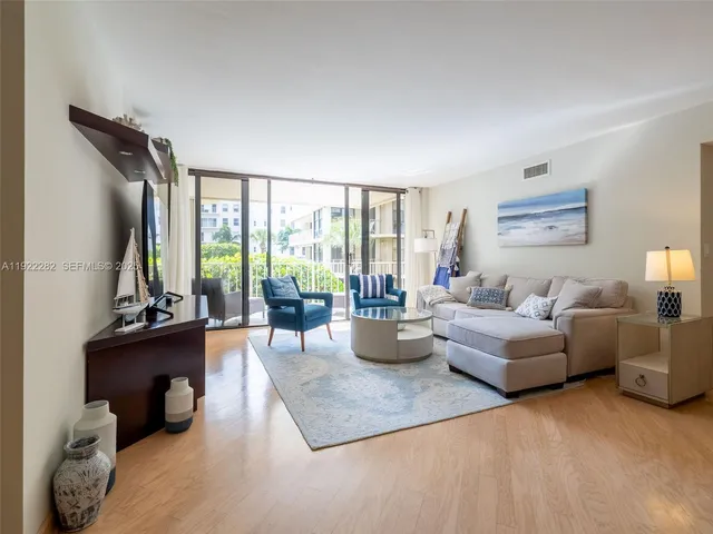 $6,000 | 3200 South Ocean Boulevard, Unit D203, Palm Beach, FL 33480