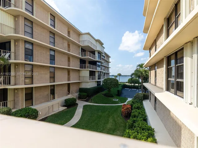 $5,900 | 3200 South Ocean Boulevard, Unit D203, Palm Beach, FL 33480