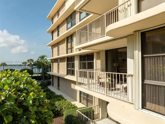 $6,000 | 3200 South Ocean Boulevard, Unit D203, Palm Beach, FL 33480