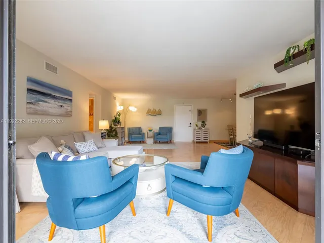 $6,000 | 3200 South Ocean Boulevard, Unit D203, Palm Beach, FL 33480